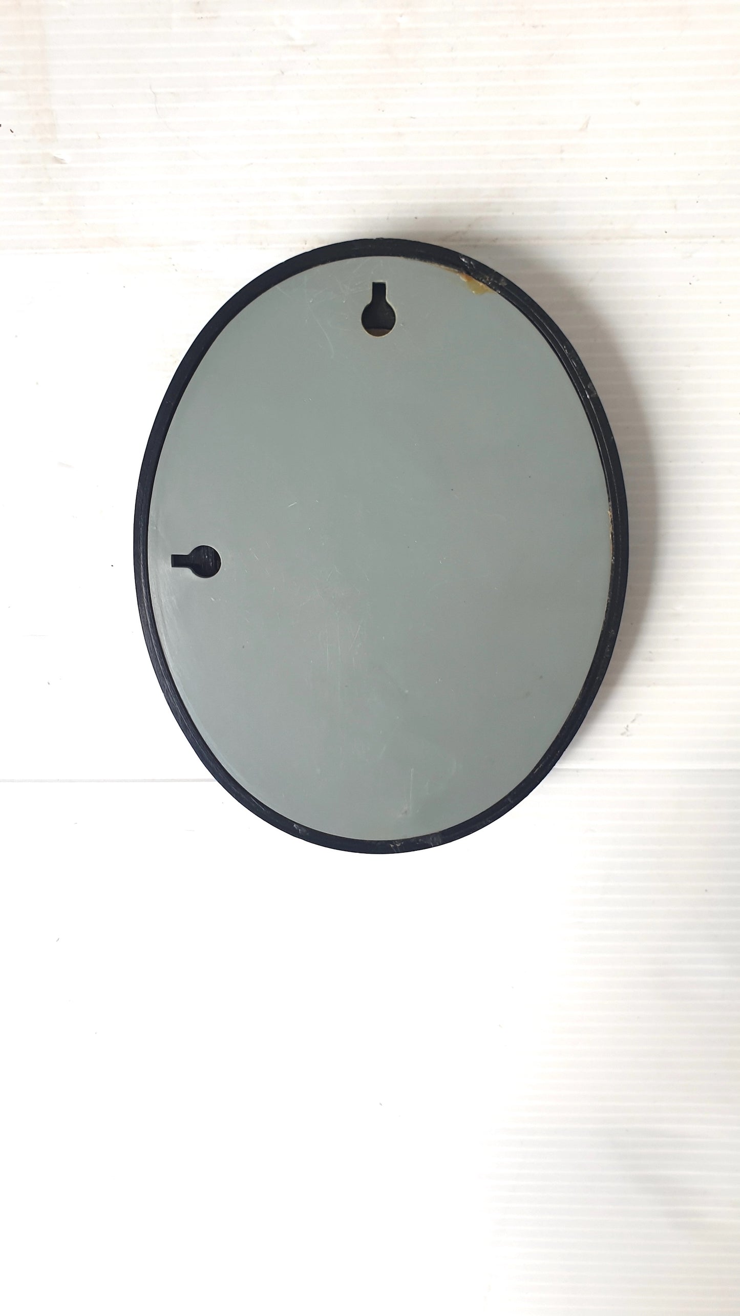 Cadre oval noir