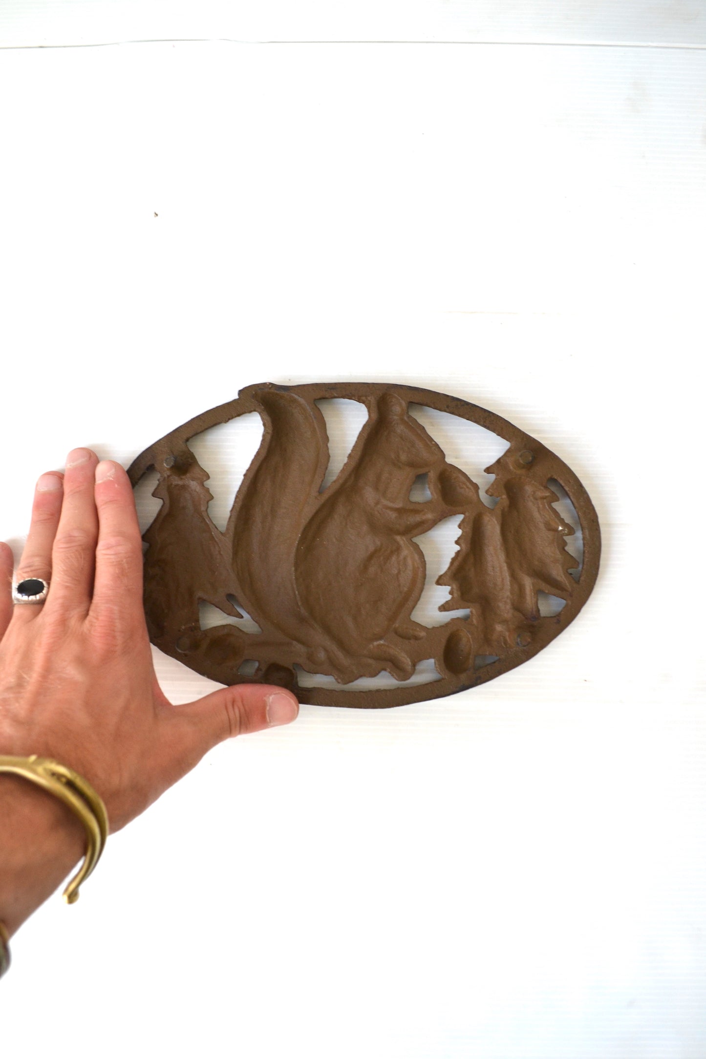 Dessous de plat en fonte