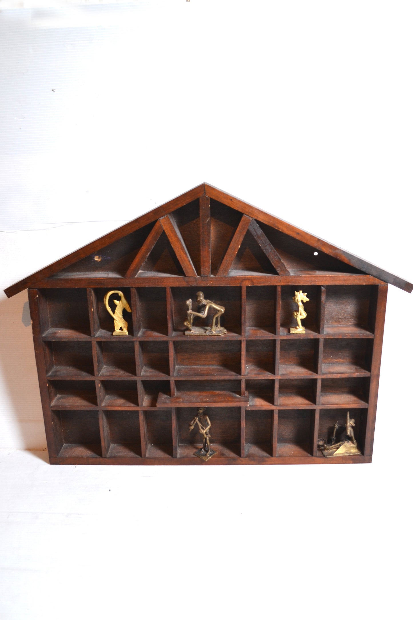 Étagère murale en bois