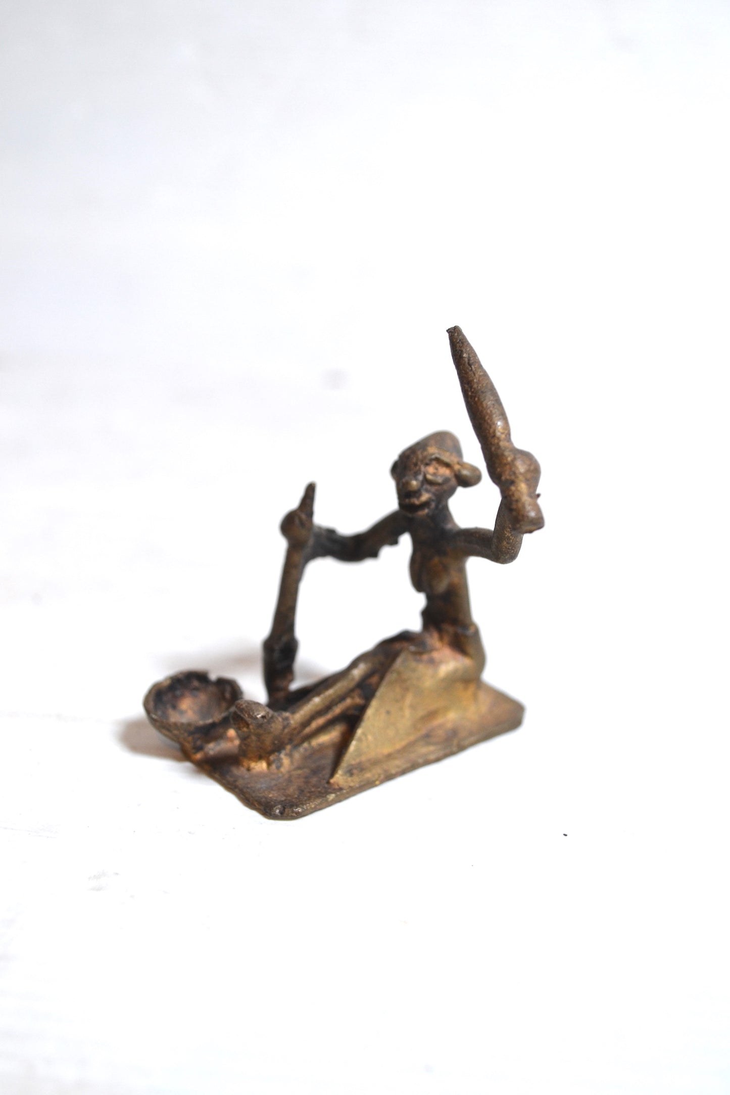 Figurine africaine en bronze