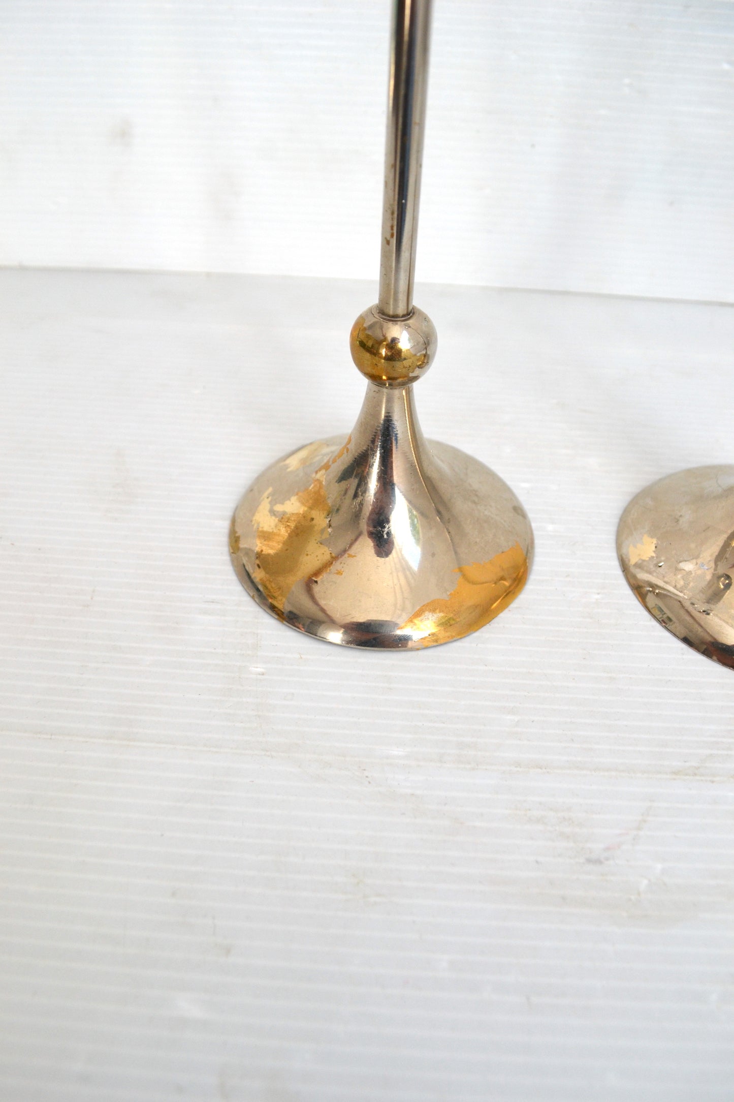 Bougeoirs argentés