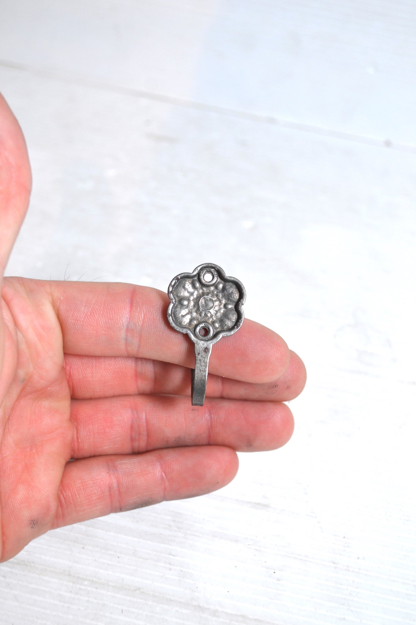 Petite patère fleur