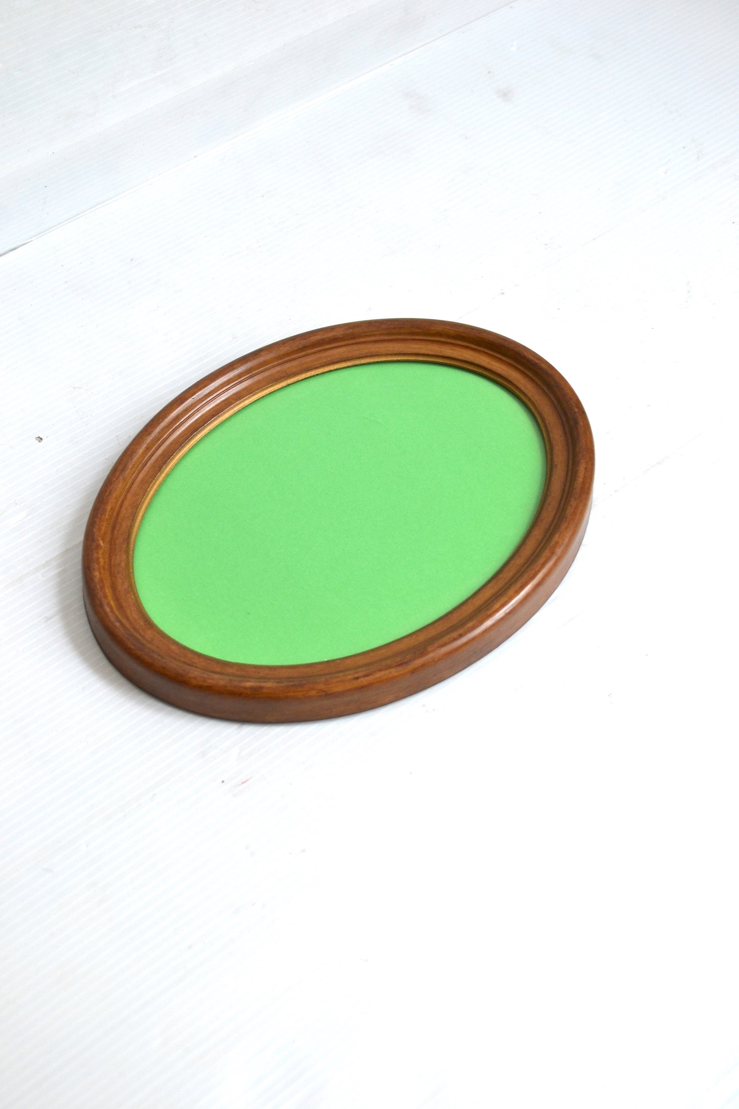 Cadre oval marron
