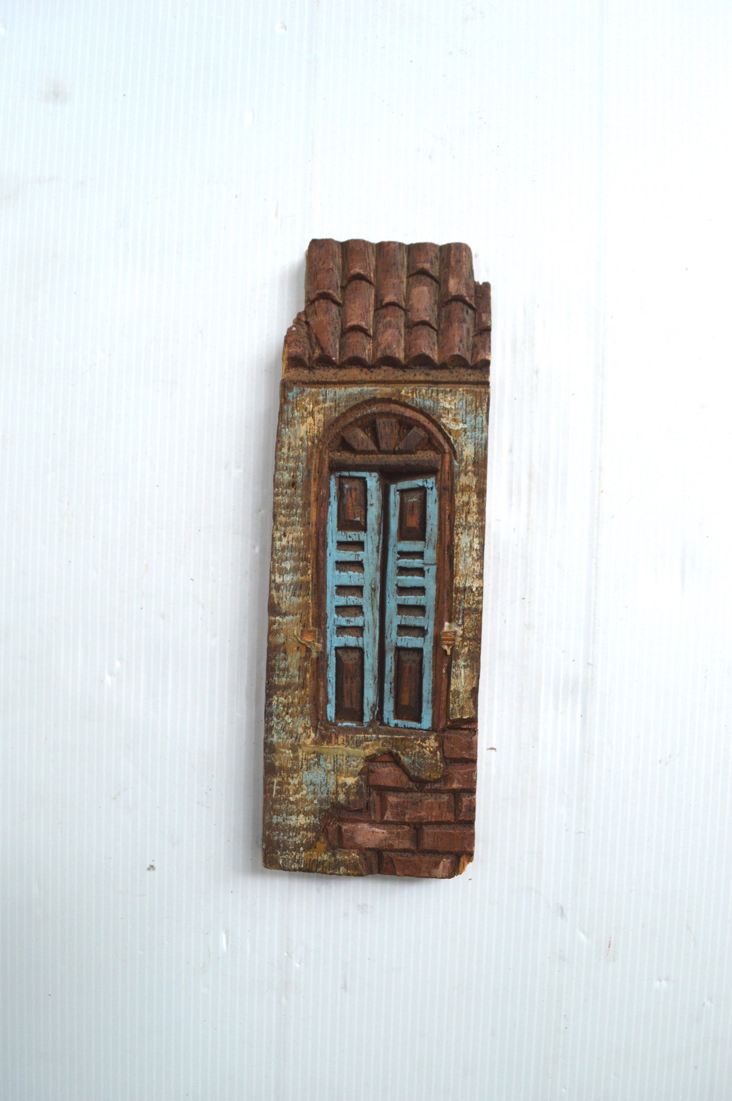 Façade décorative en bois