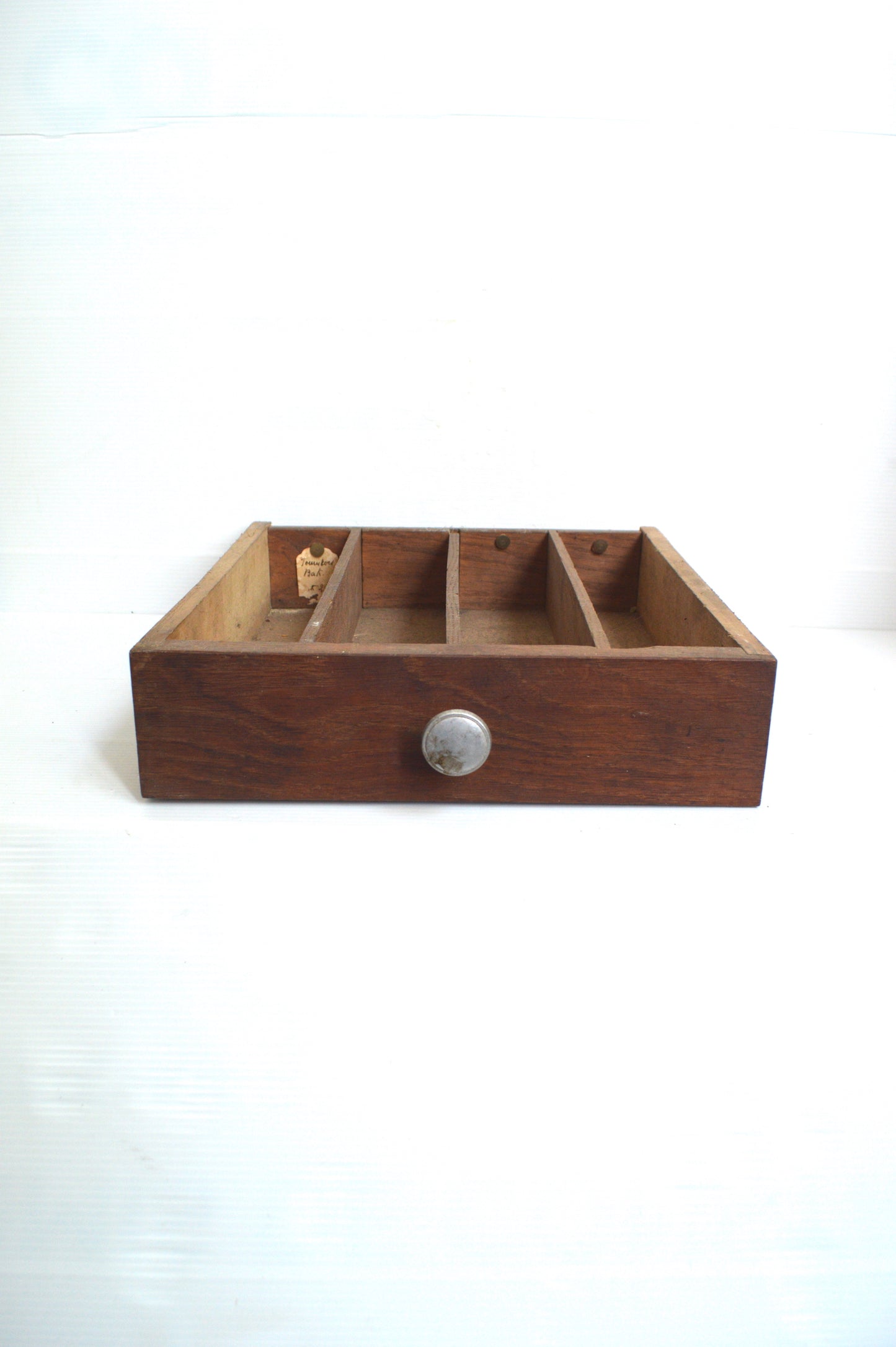 Ancien casier en bois