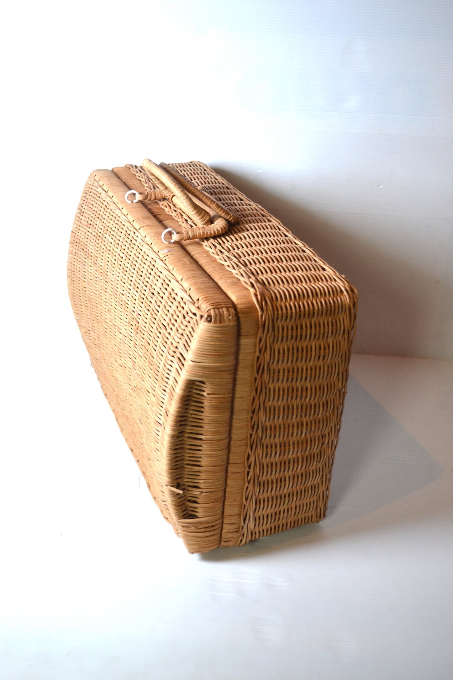 Valise en rotin