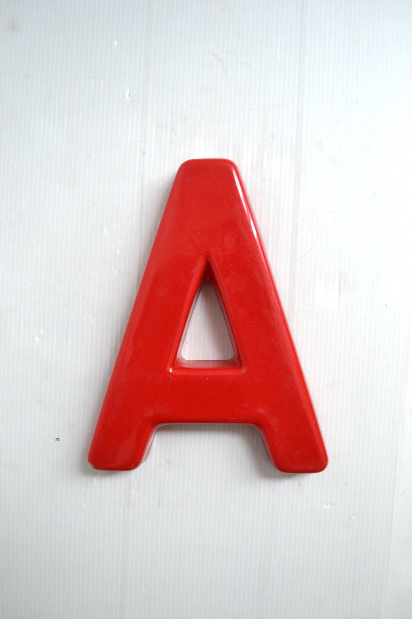 Lettre d'enseigne A