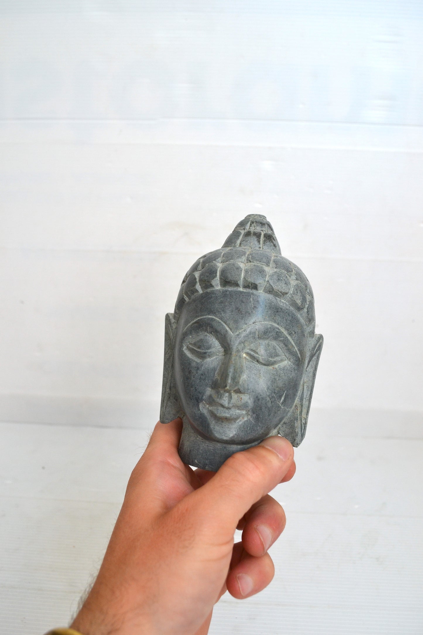 Tête de Bouddha en pierre