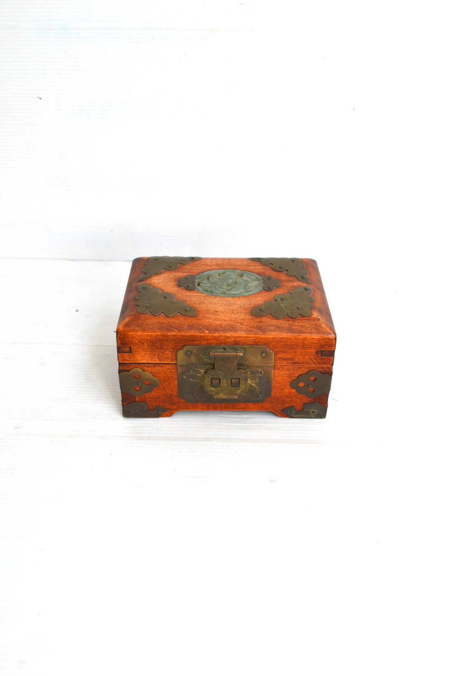 Coffre en bois