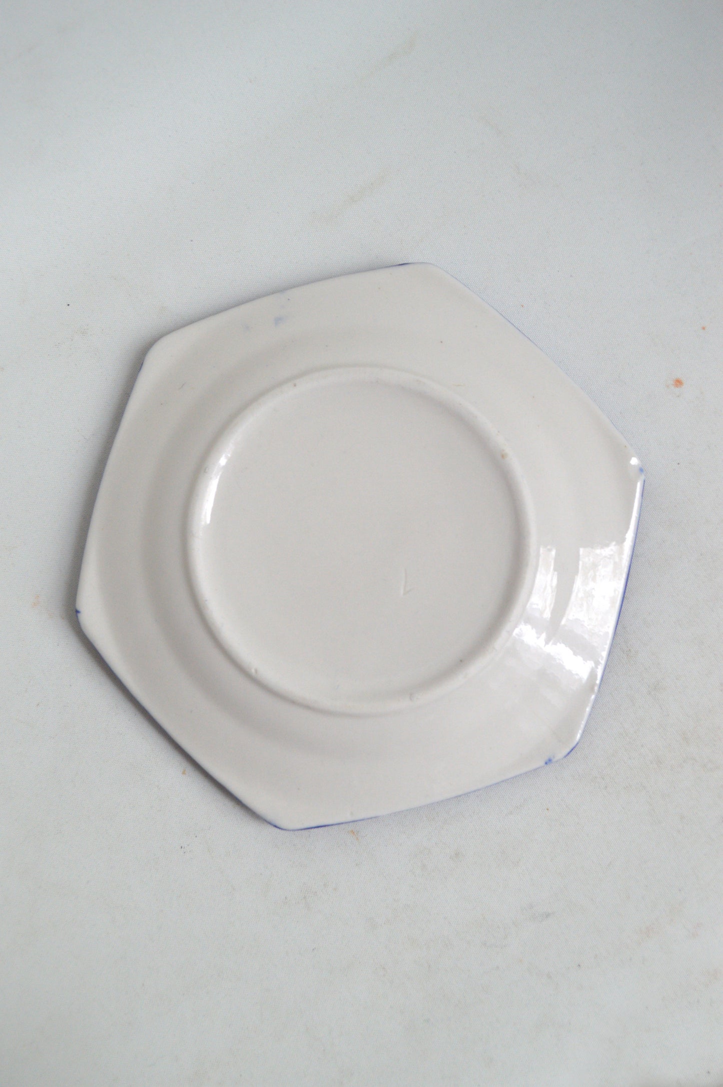 Petit plateau en barbotine