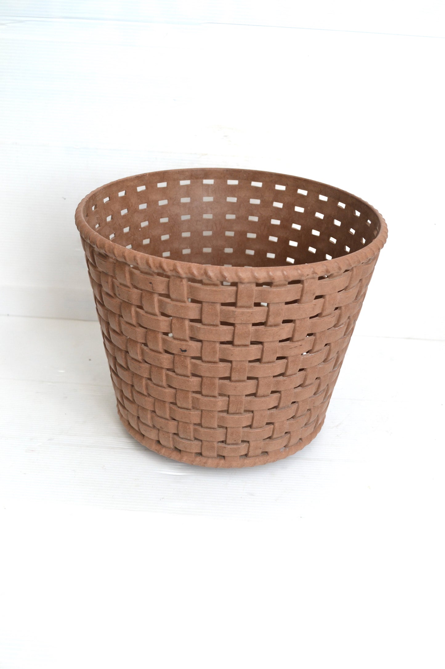 Cache-pot tressé vintage West Germany