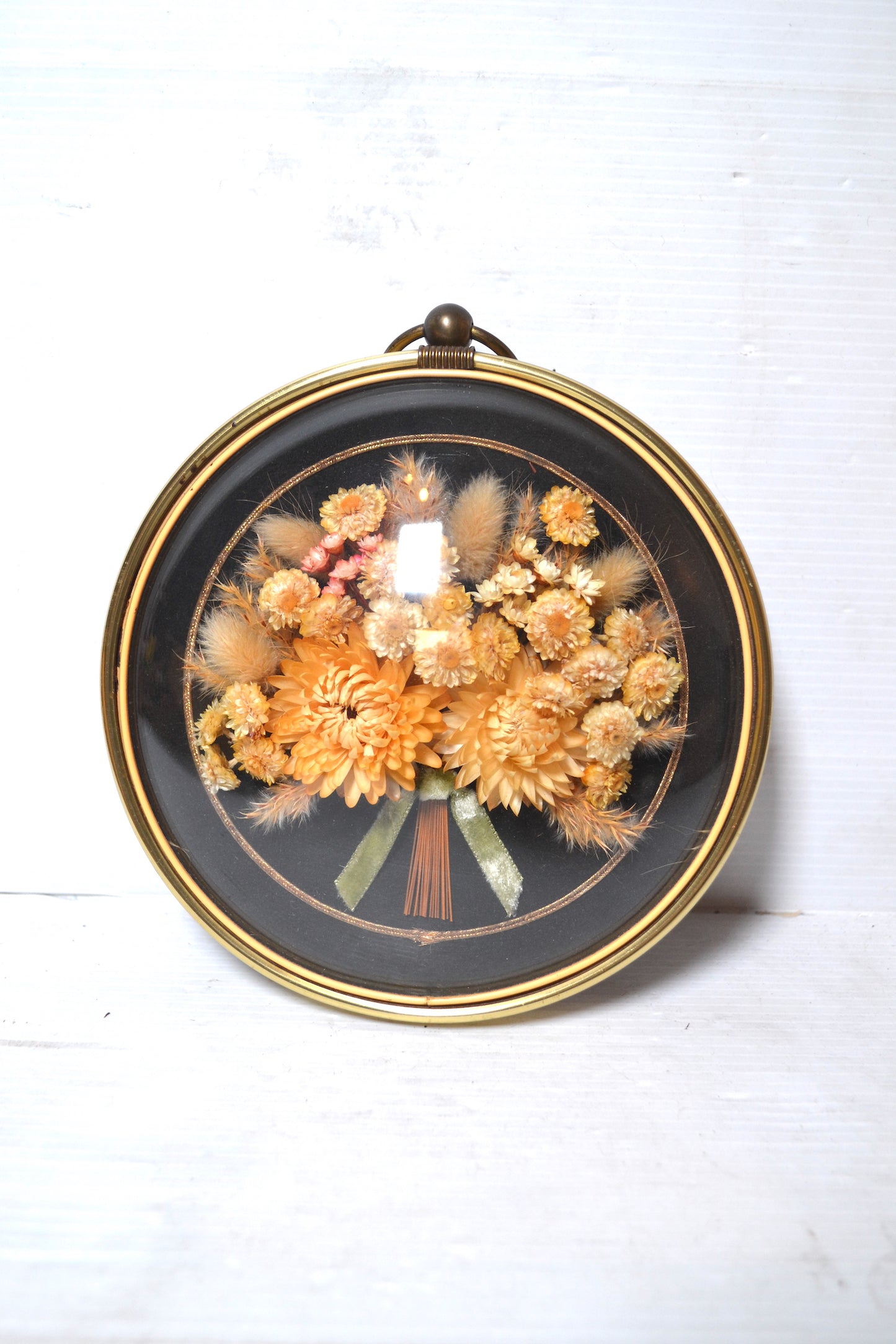 Cadre au verre bombé bouquet de fleurs séchées