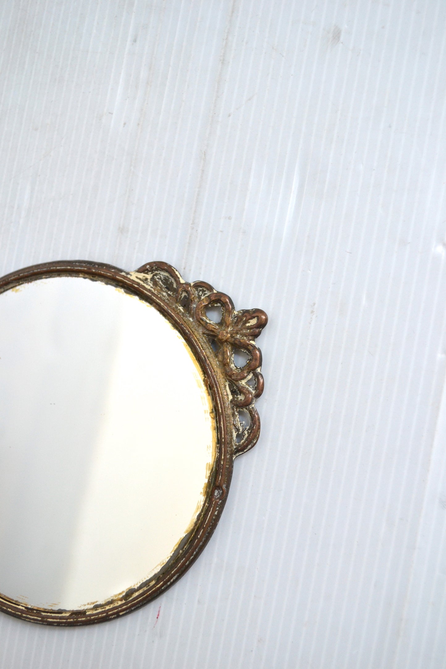 Miroir à main en bronze