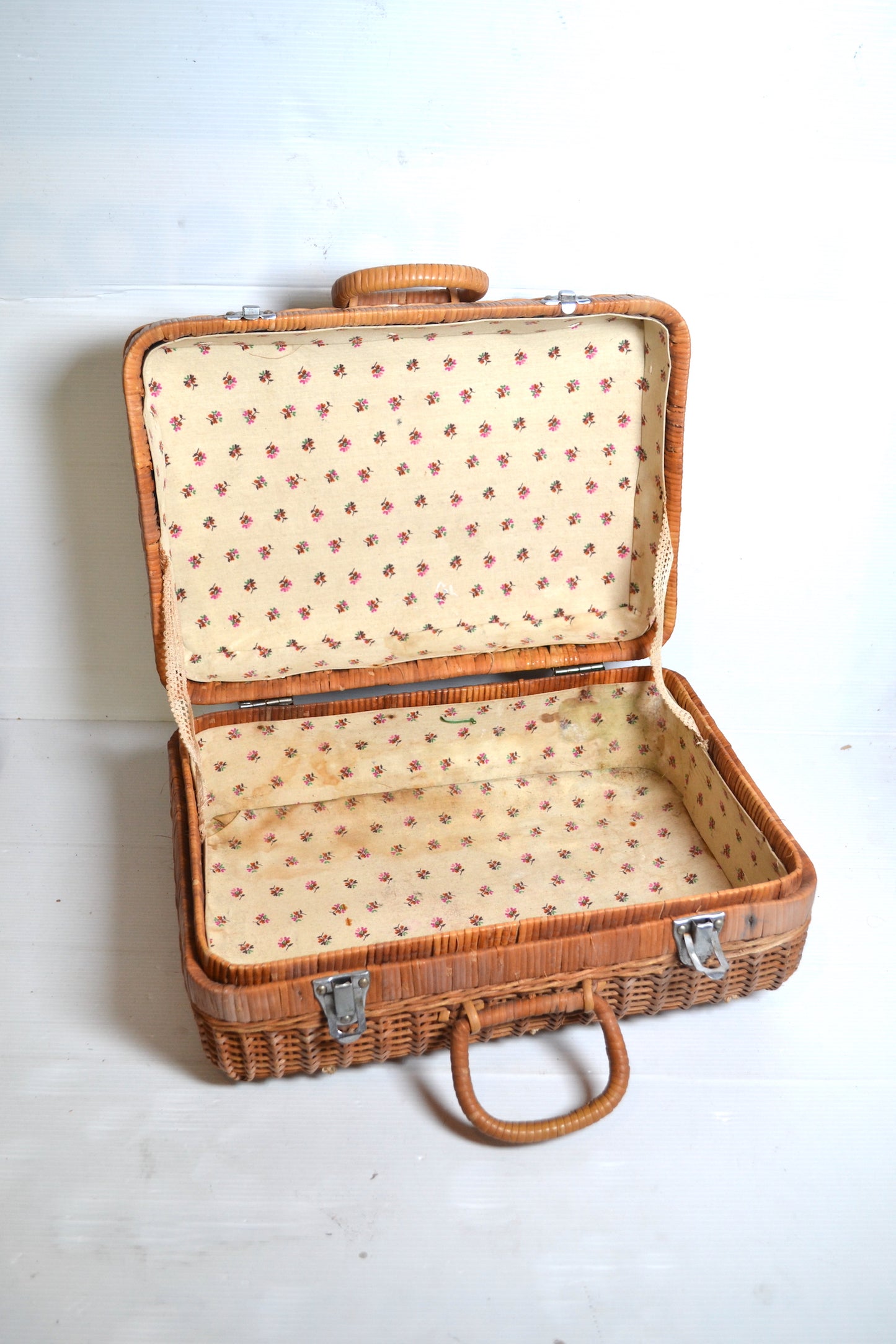 Valise en rotin