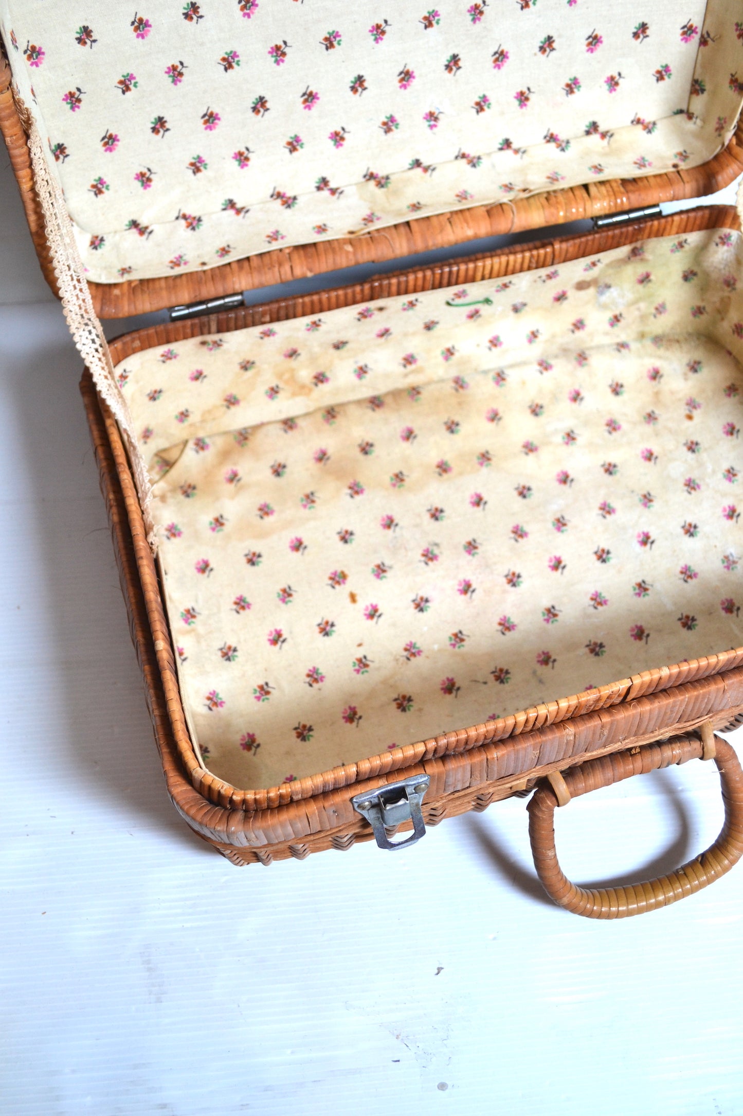 Valise en rotin