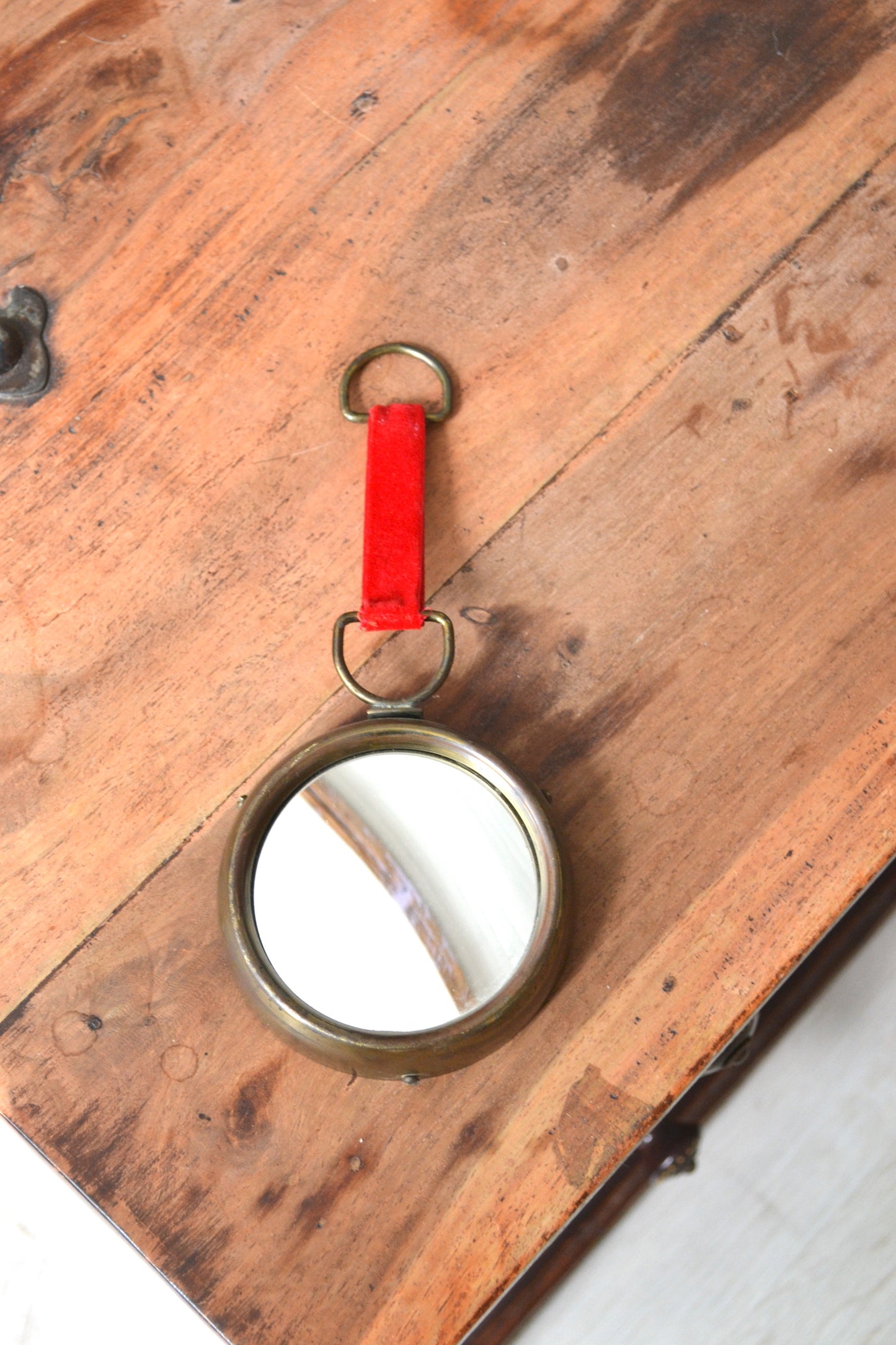 Petit miroir bombé vintage