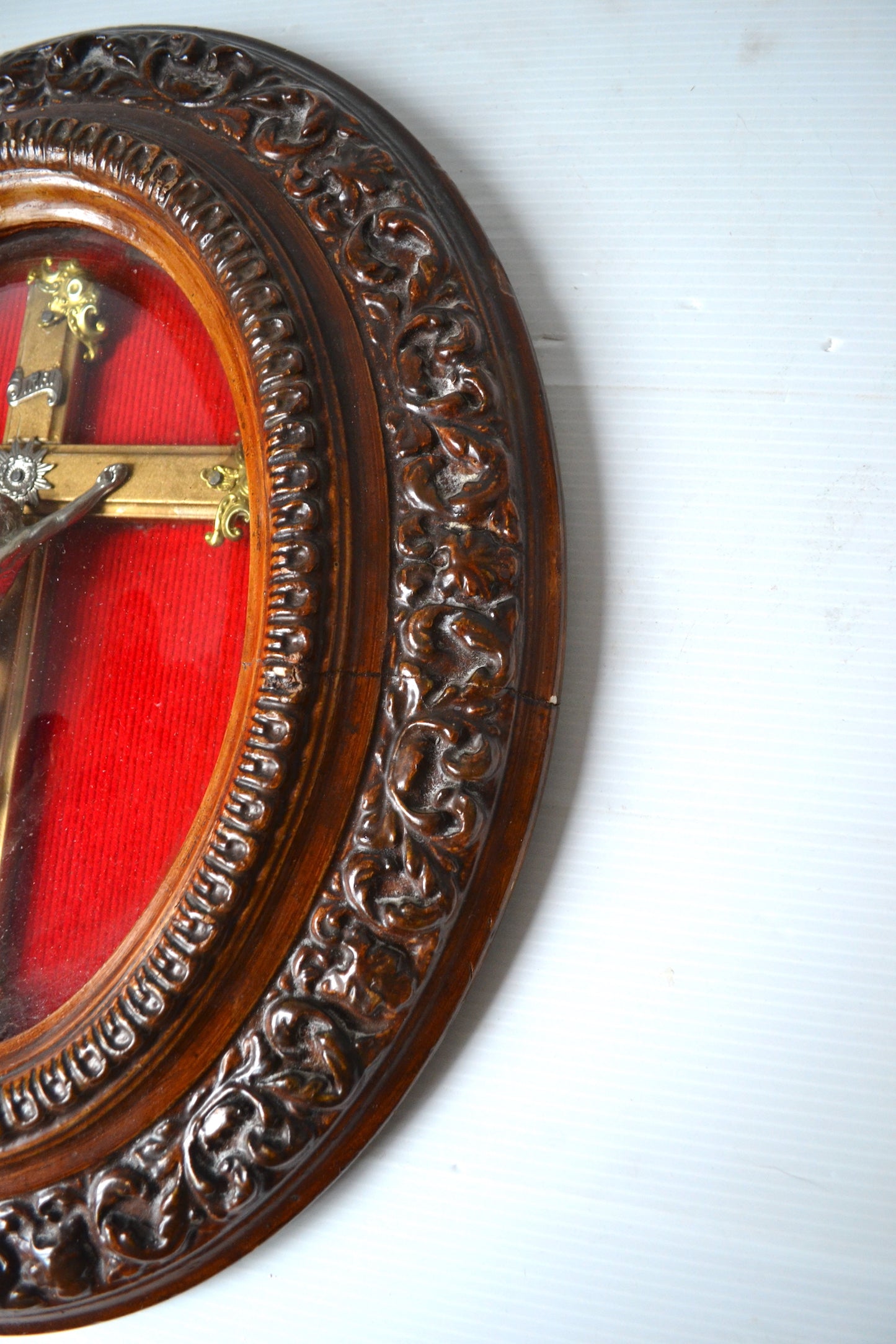 Cadre bombé religieux