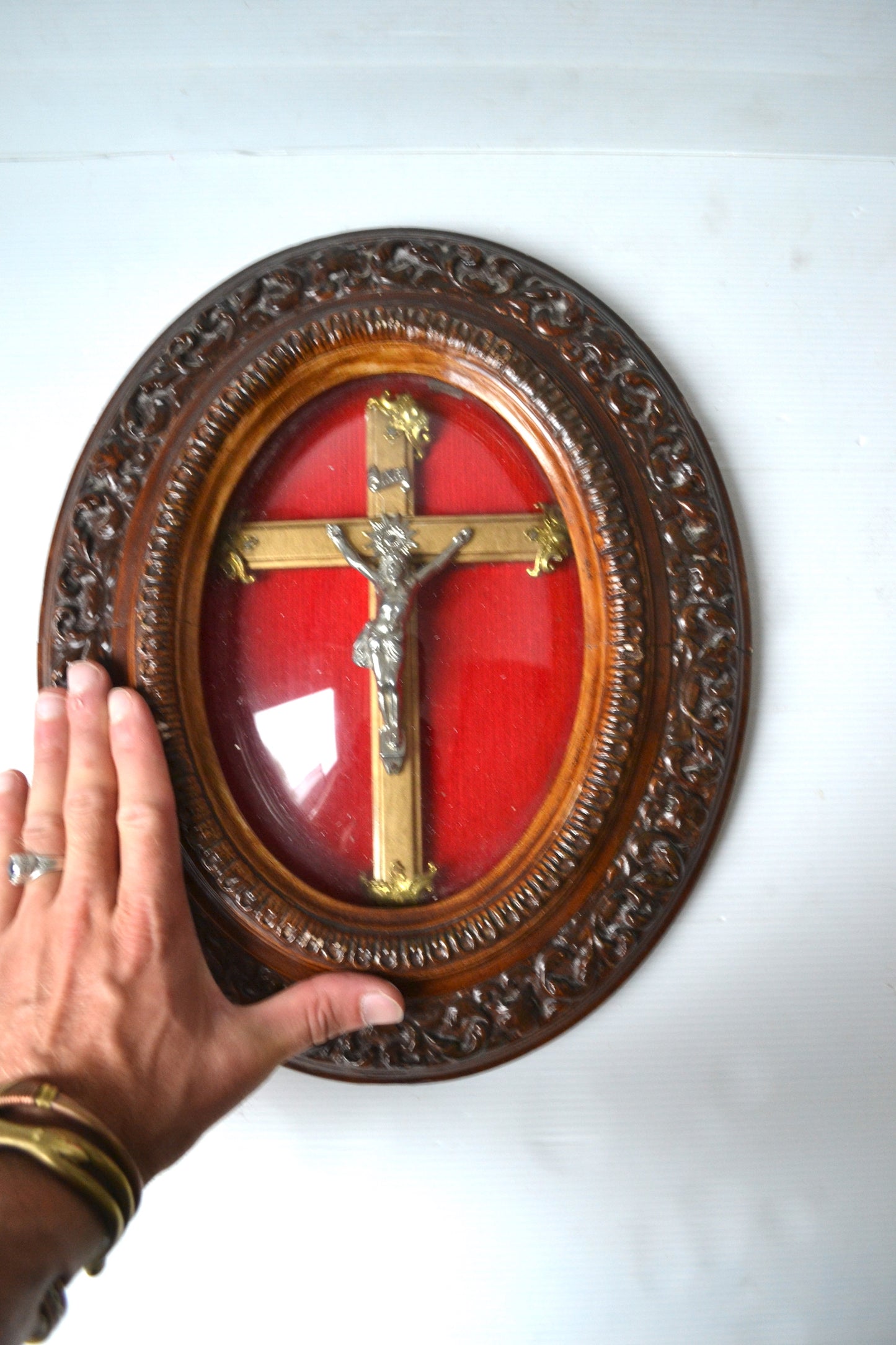 Cadre bombé religieux
