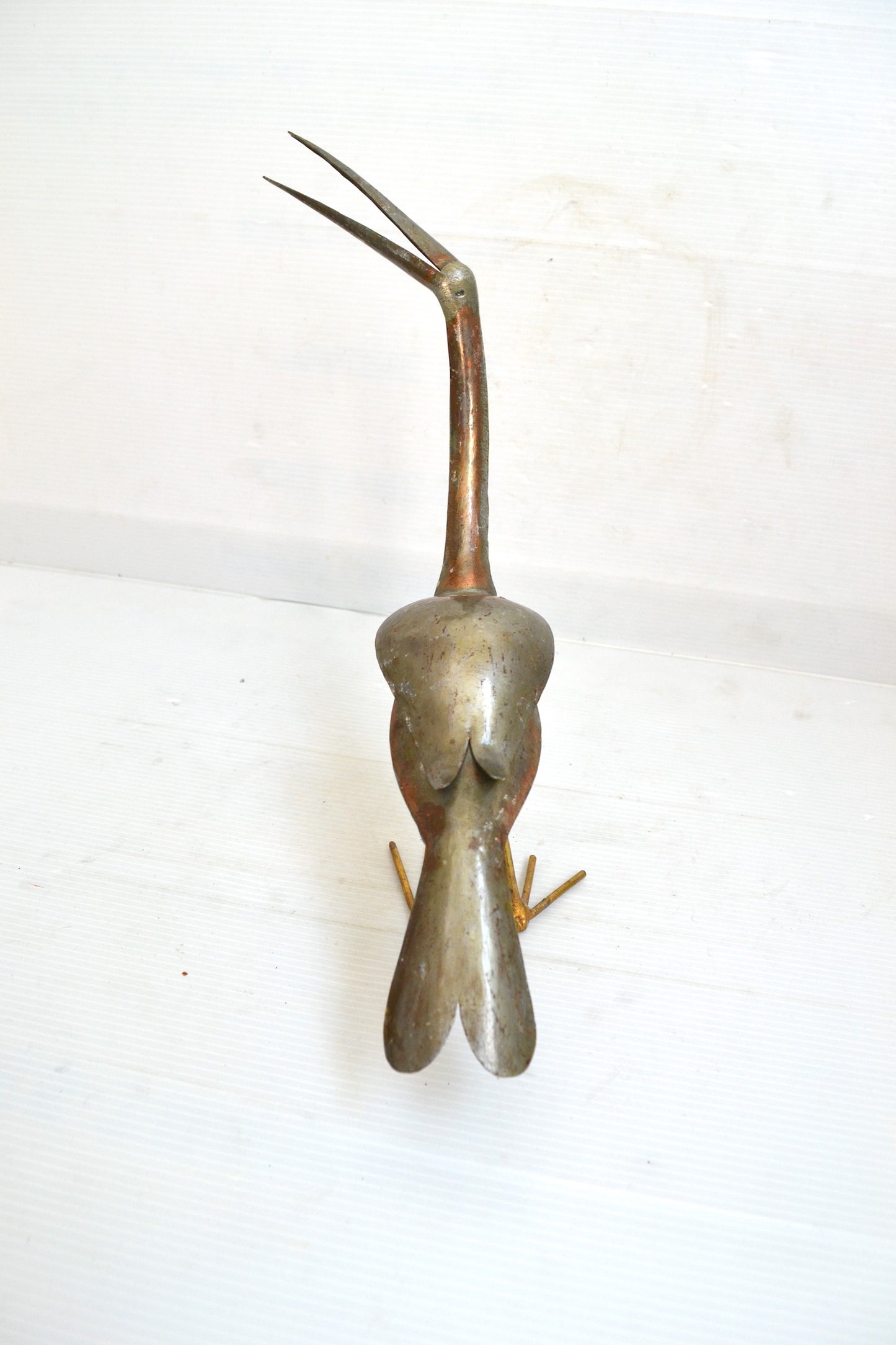 Pélican en métal