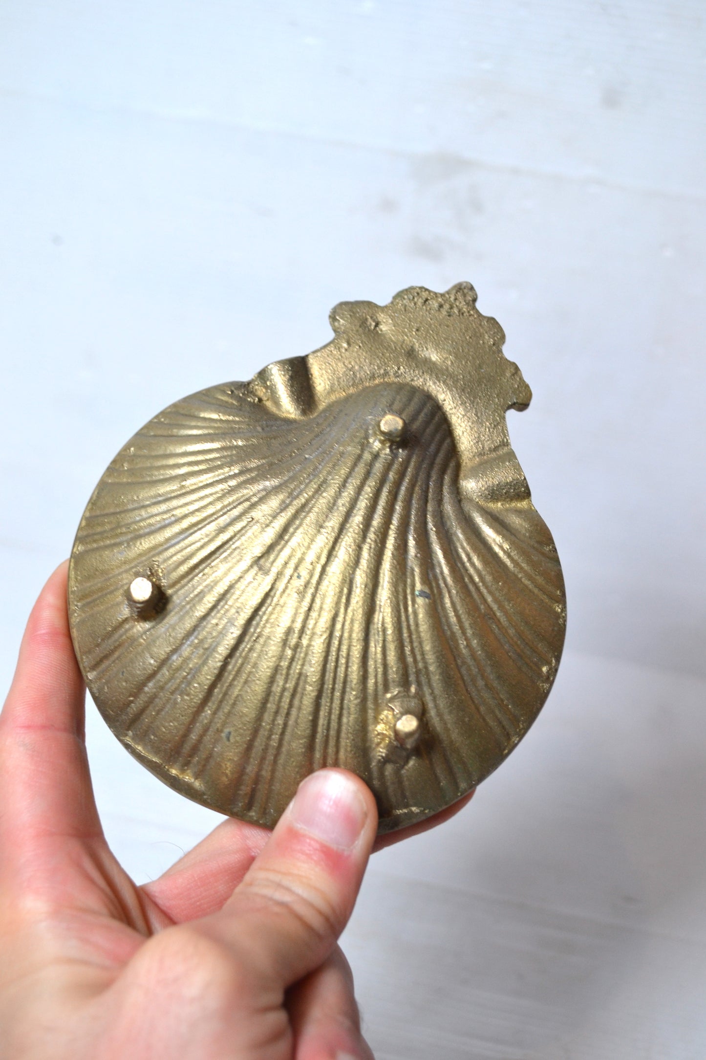Cendrier coquille Saint-Jacques en laiton