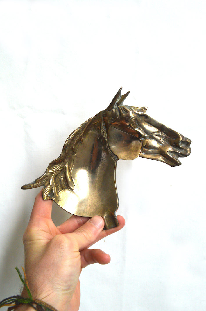 Cendrier équestre en laiton