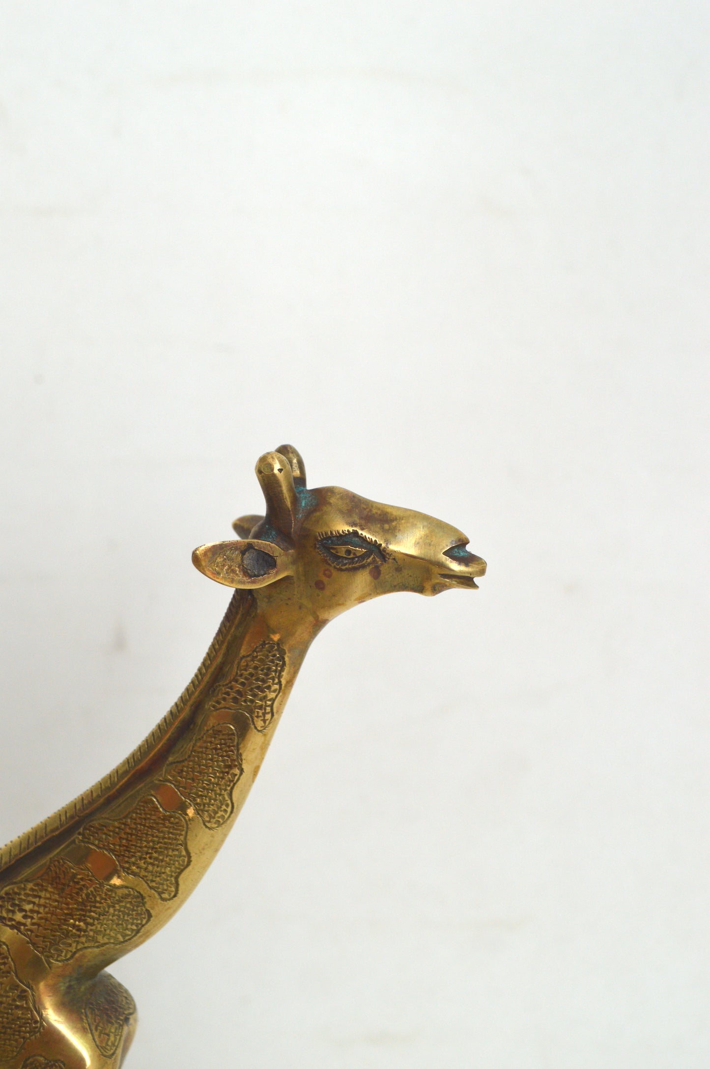 girafe-decorative-dorée