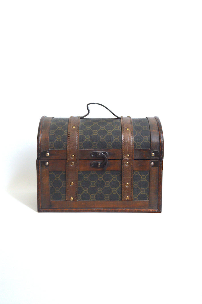 malle vintage en bois