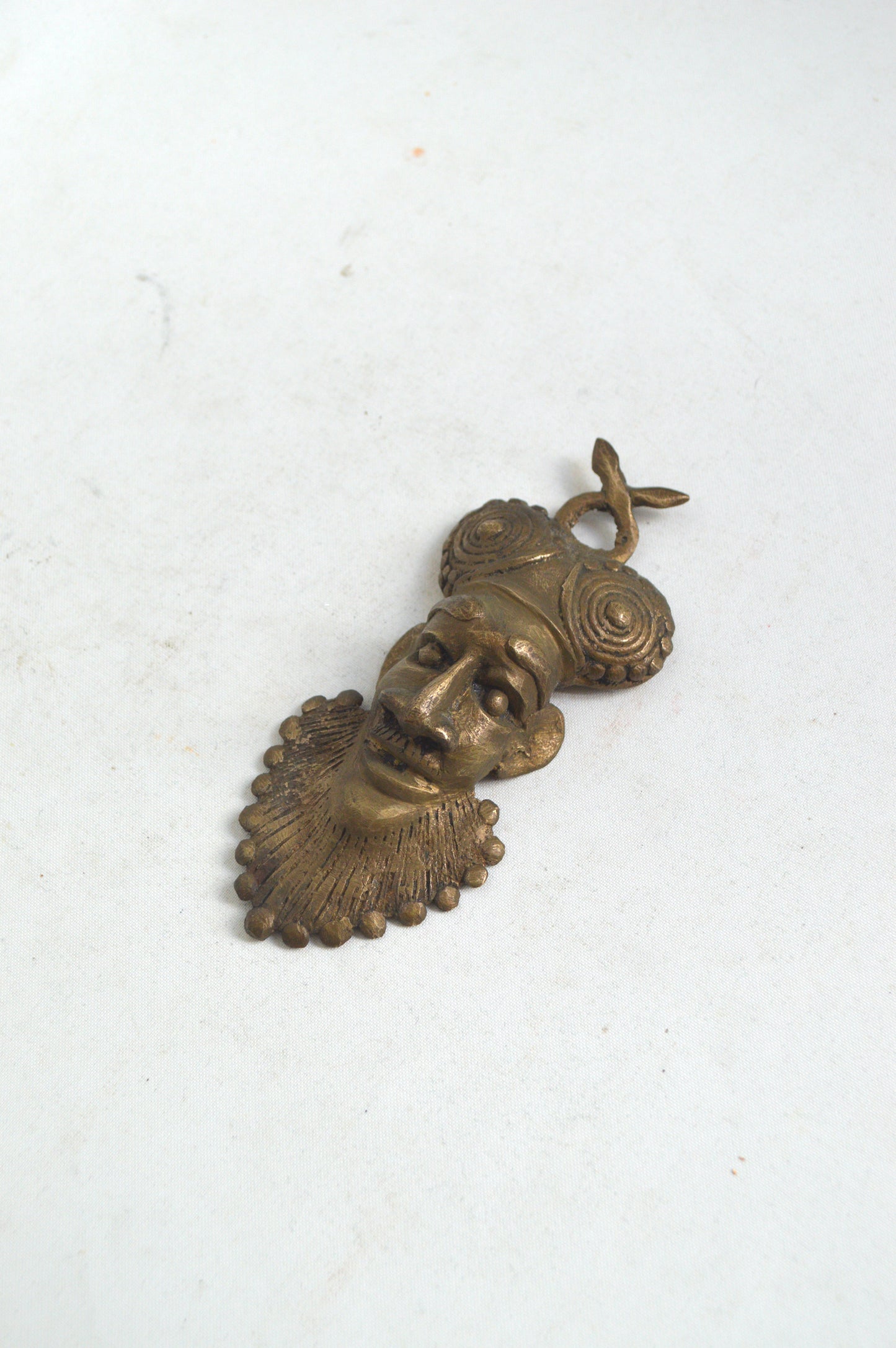 masque-ethnique-vintage