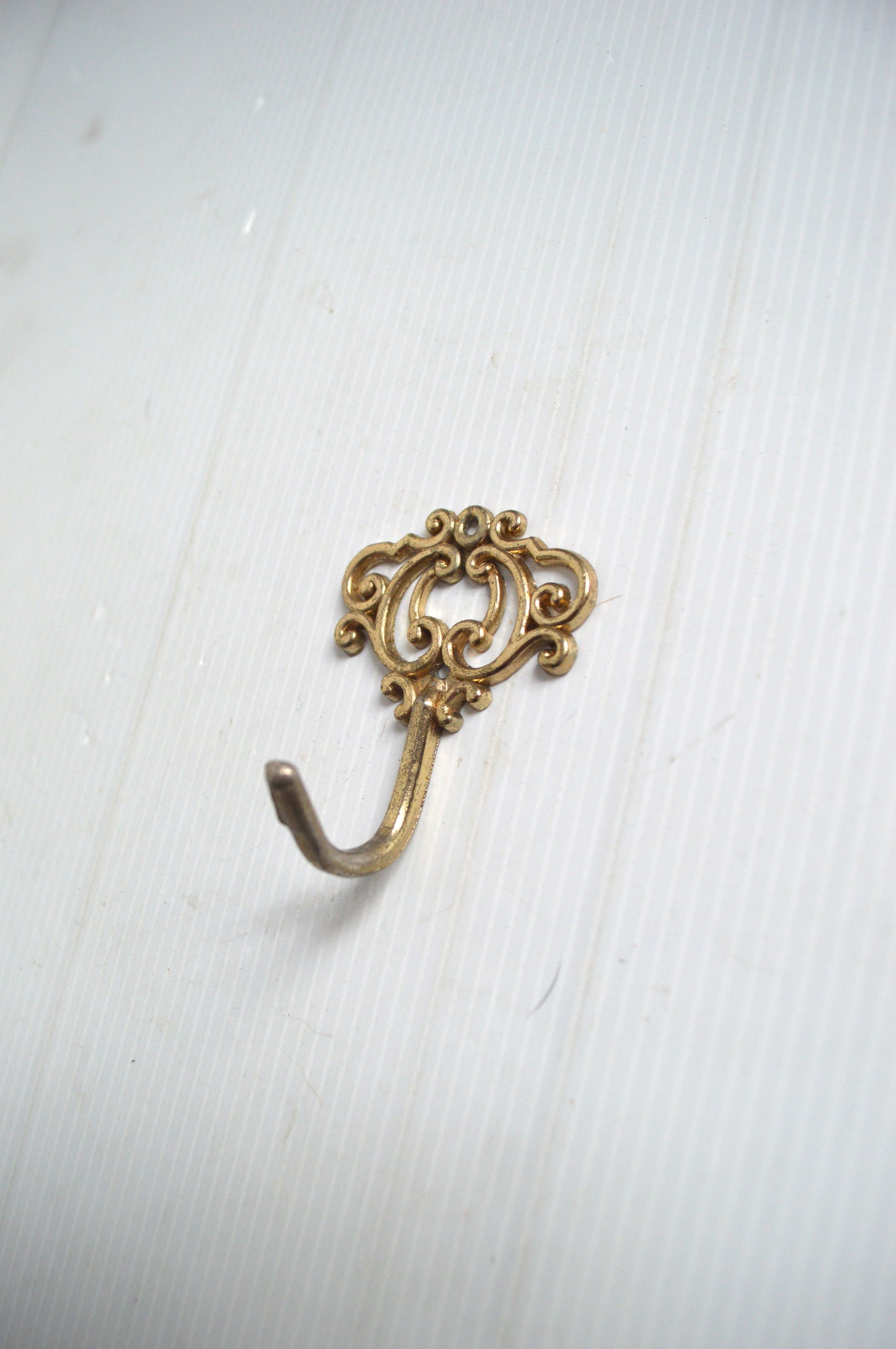 patère-vintage-dorée