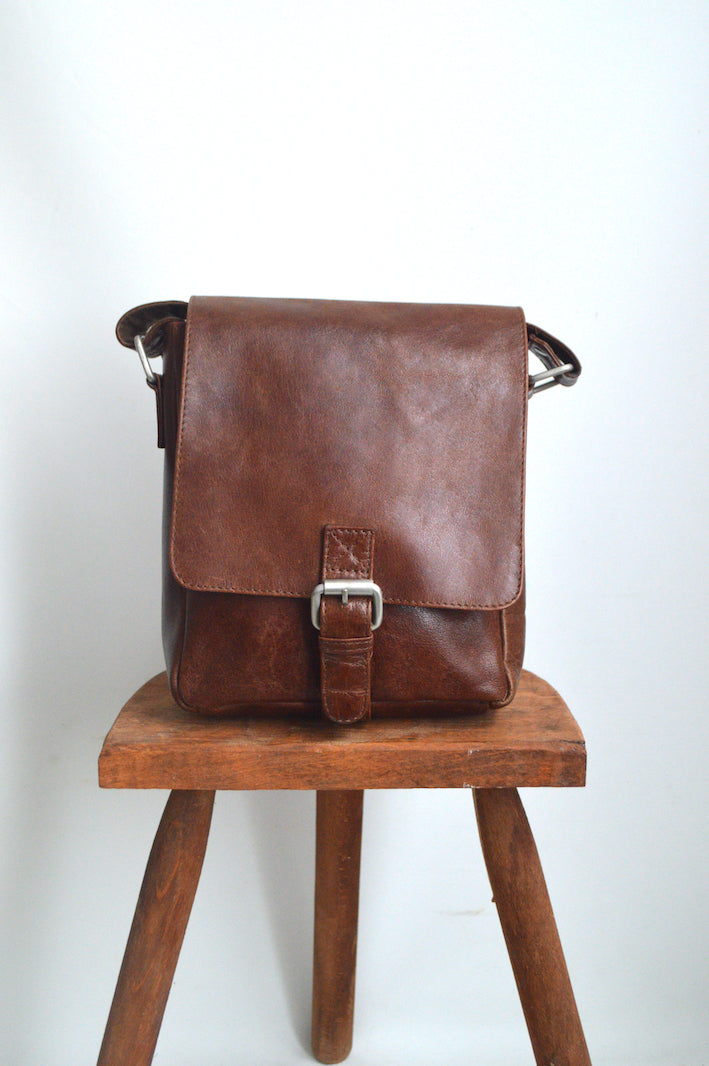 pochette en cuir marron