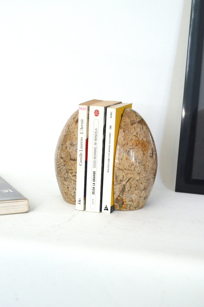 serre livre design en marbre