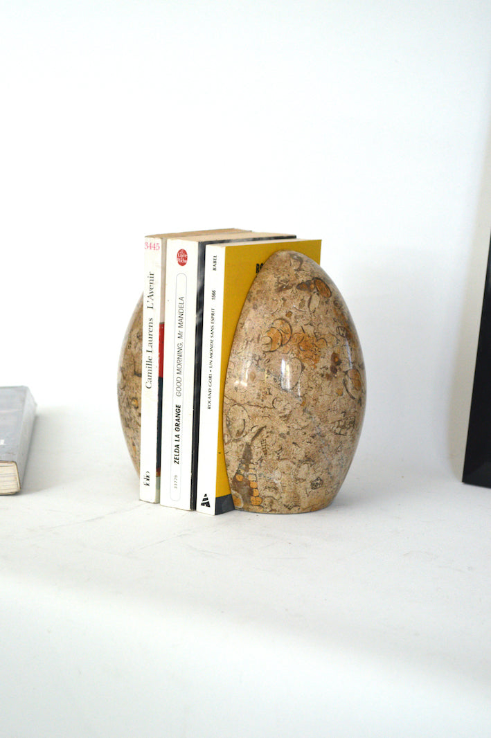 serre livre design en marbre
