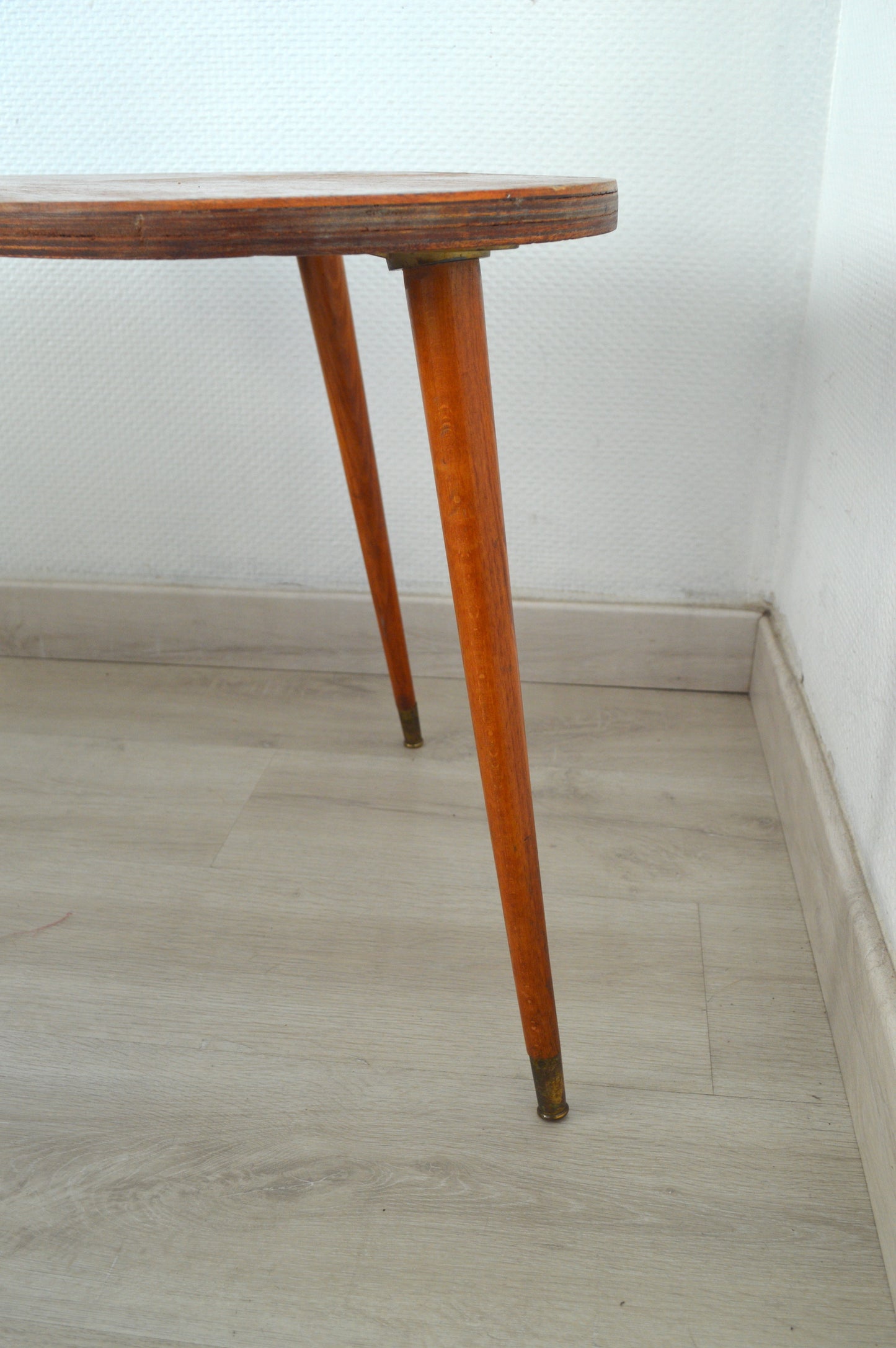 table-basse-pieds-compas