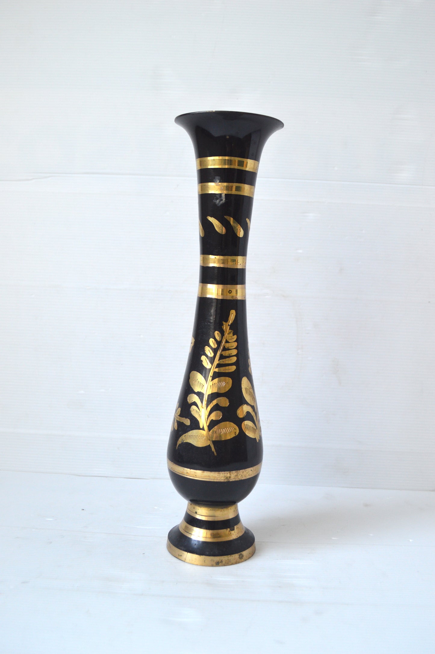 vase-en-laiton