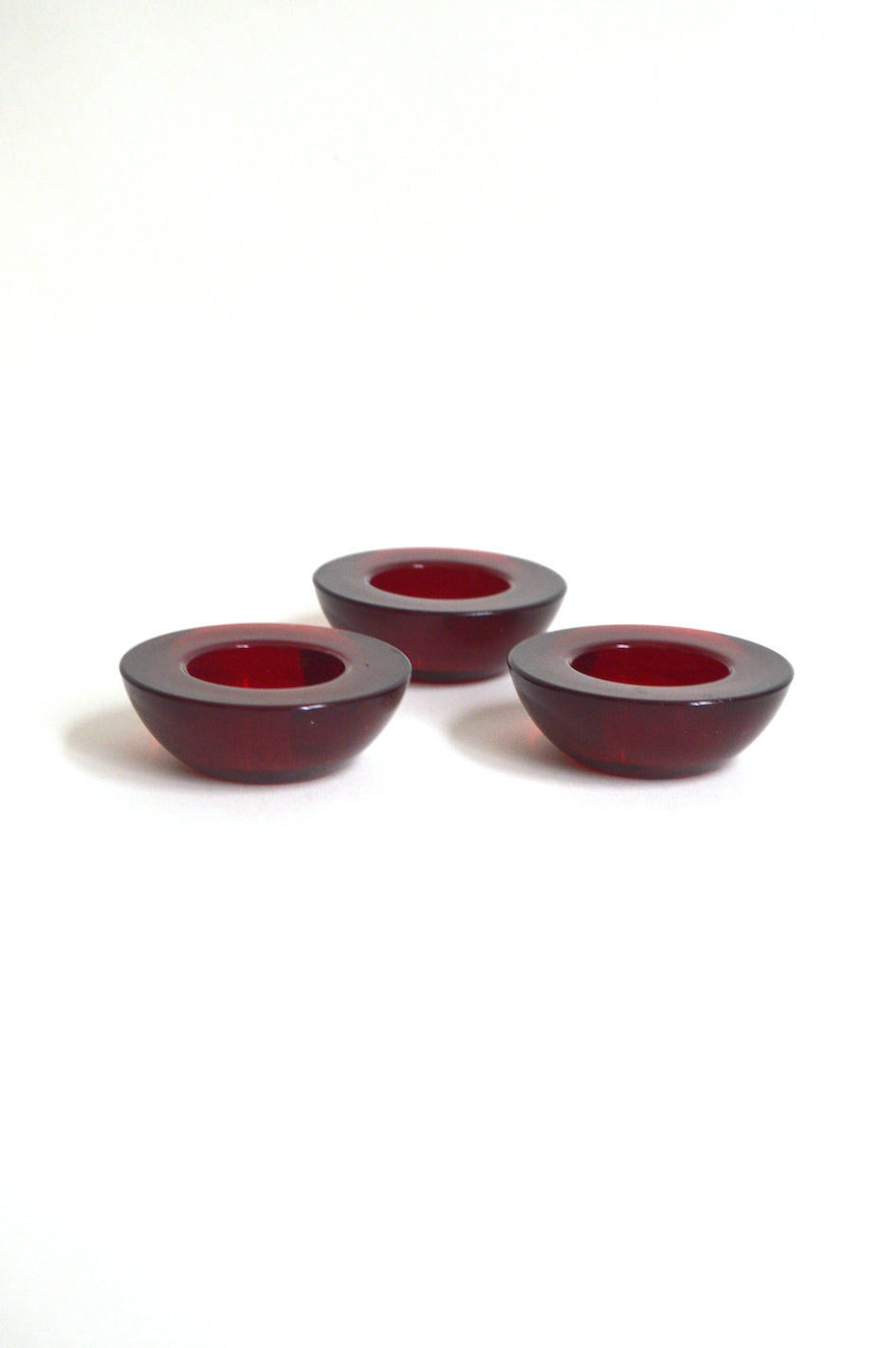 Trio de bougeoirs en verre