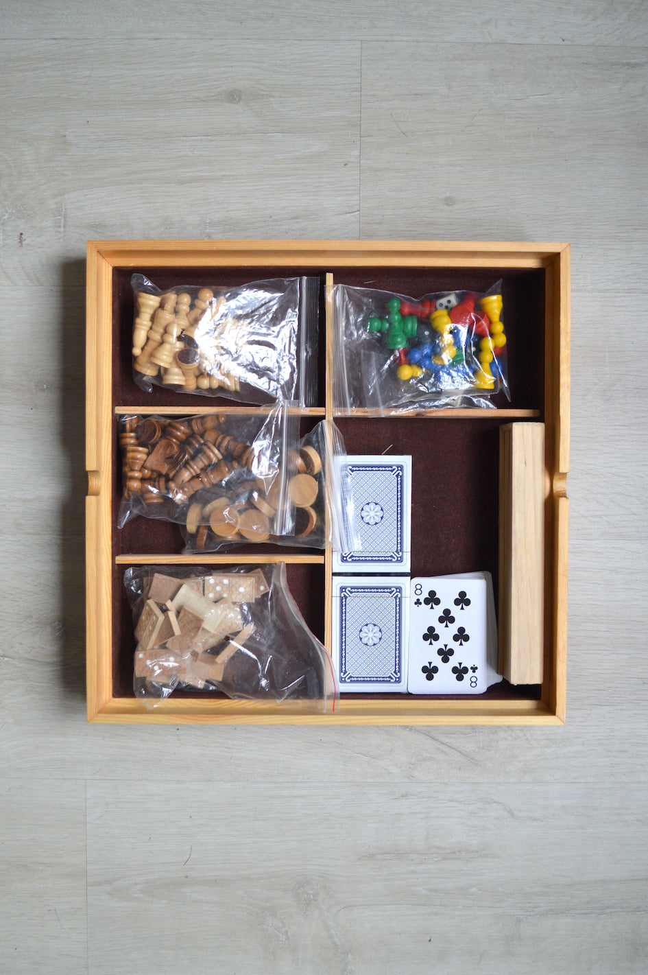 Set de 10 jeux de société en bois