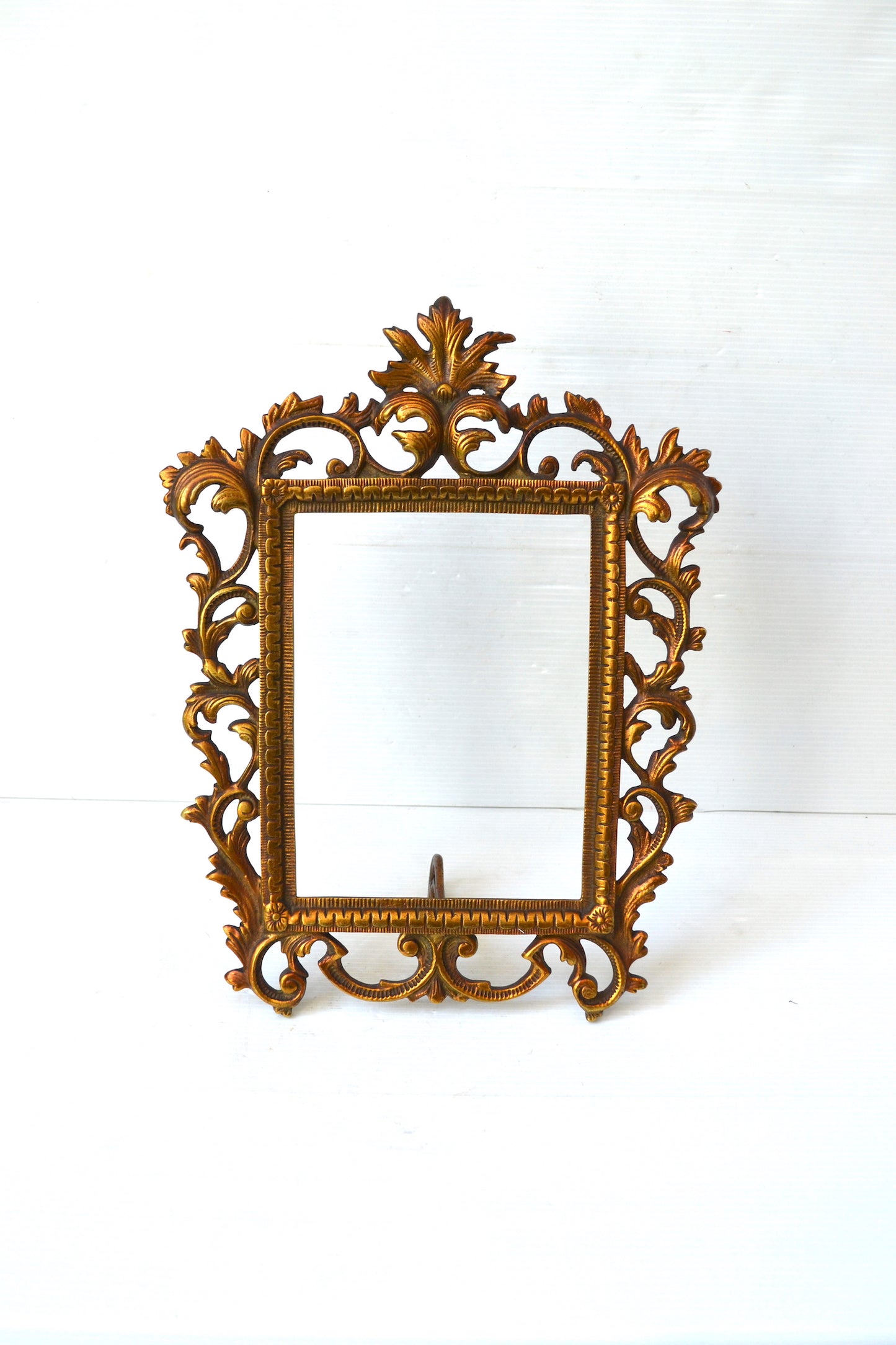 Ancien cadre en bronze