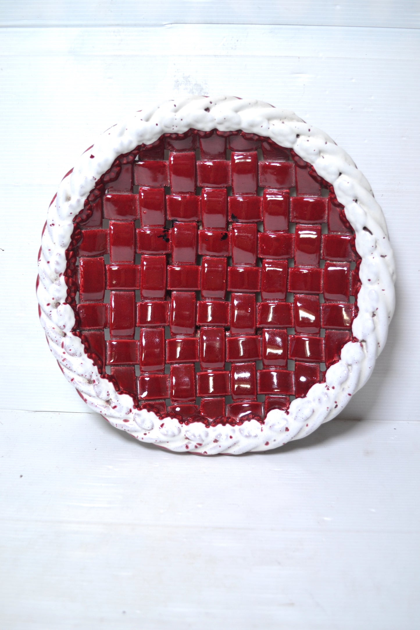 Corbeille en céramique tressée