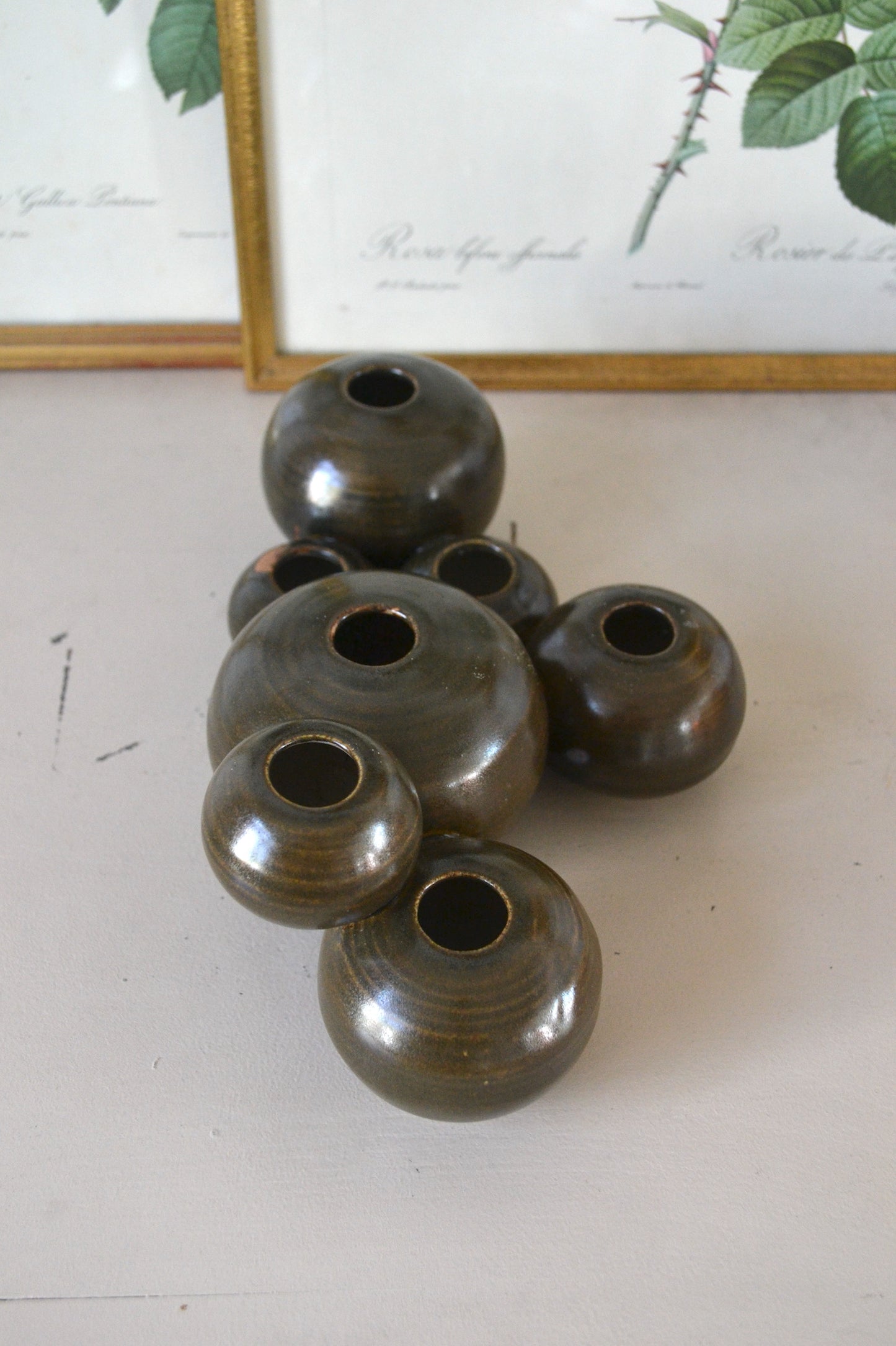 Vase à trous