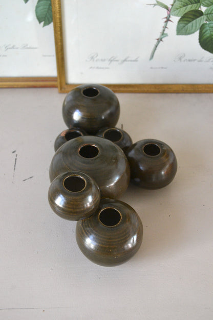 Vase à trous