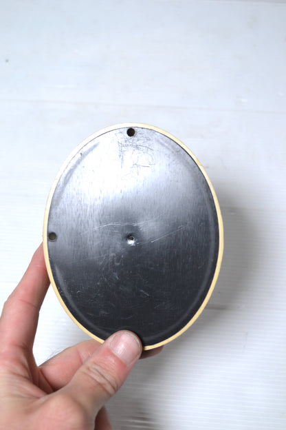 Cadre oval doré