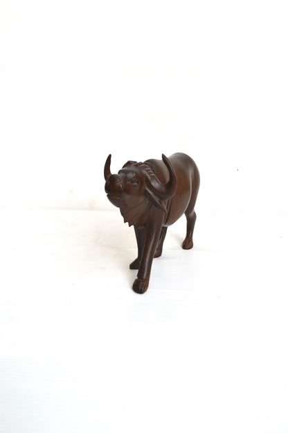 Buffle en bois sculpté Kenya