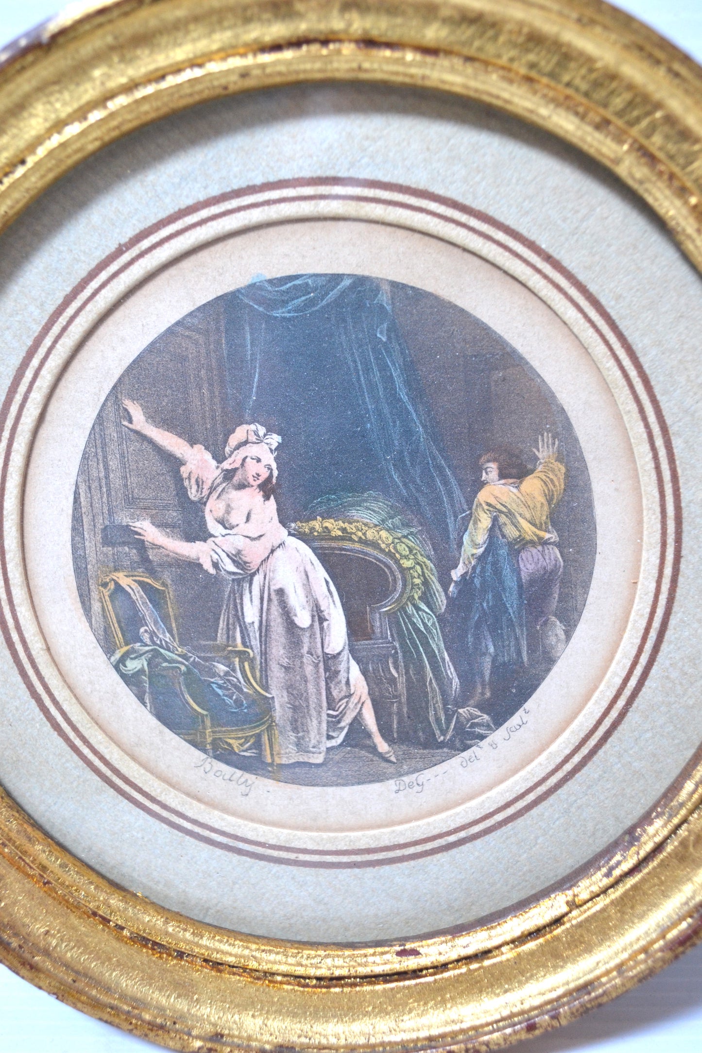 Cadre circulaire doré