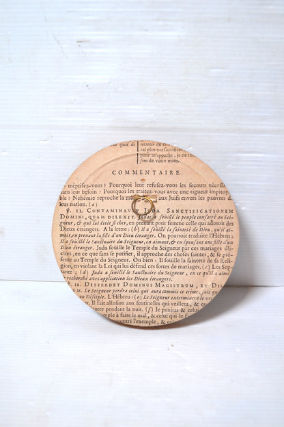 Cadre circulaire doré