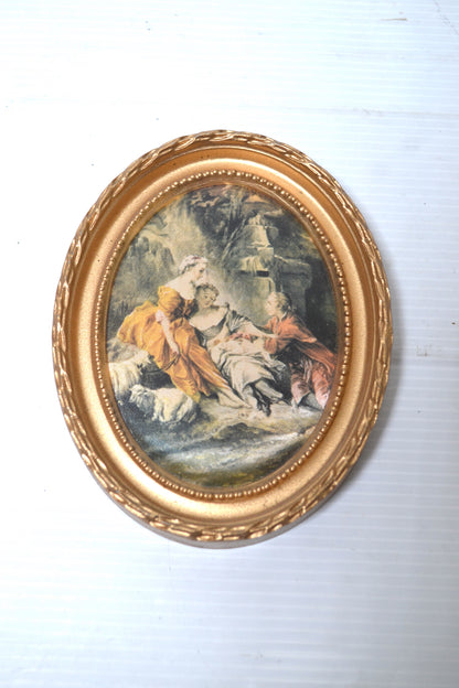 Cadre oval doré
