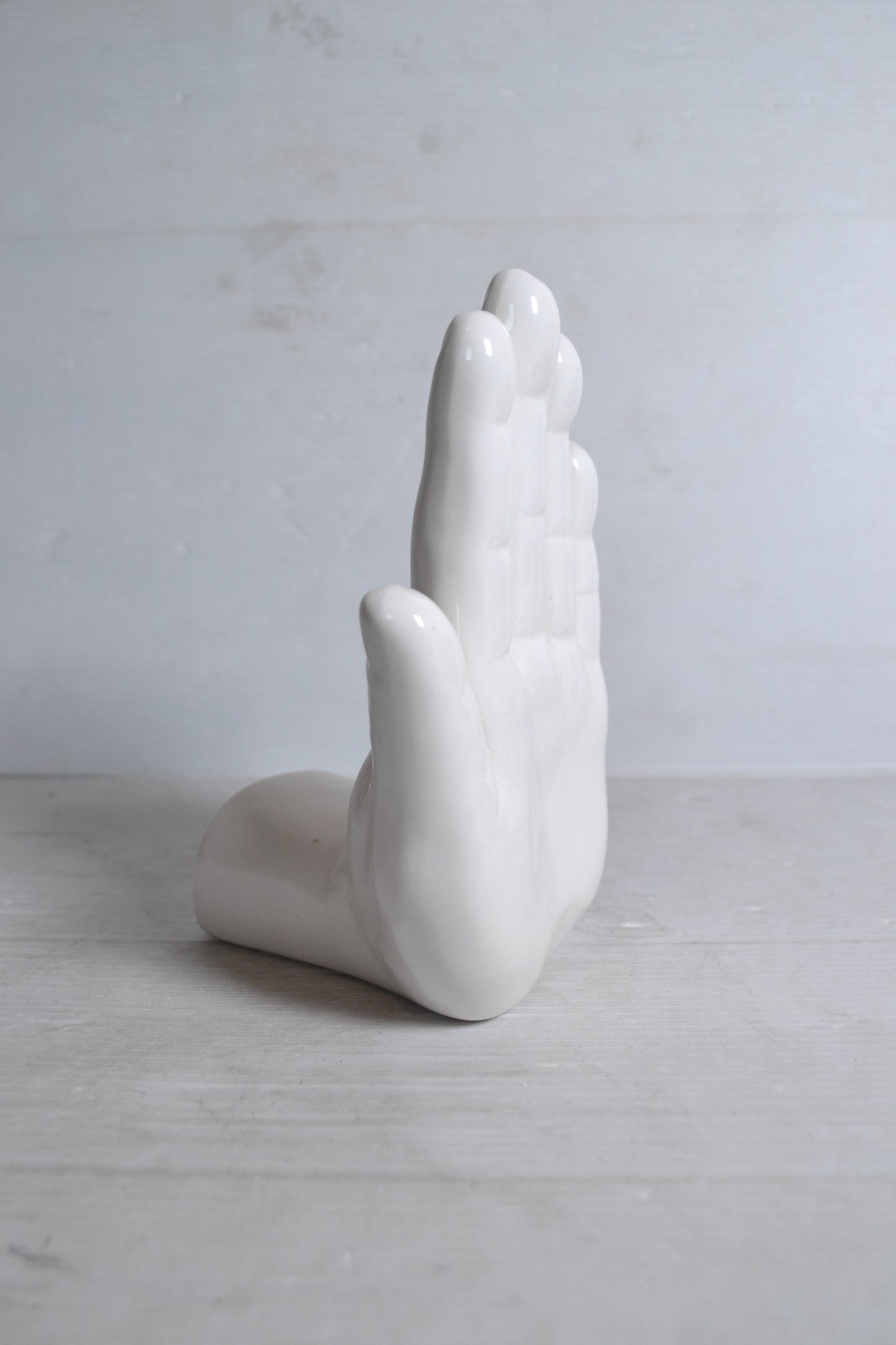 Main en céramique