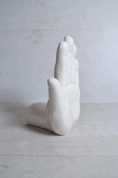 Main en céramique