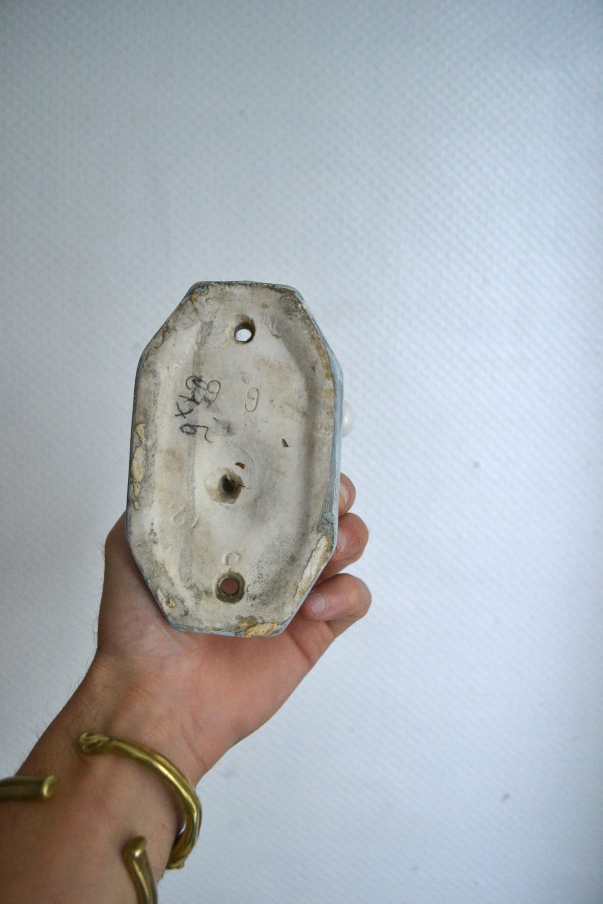 Patère en porcelaine