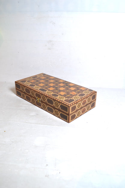 Boîte en marqueterie
