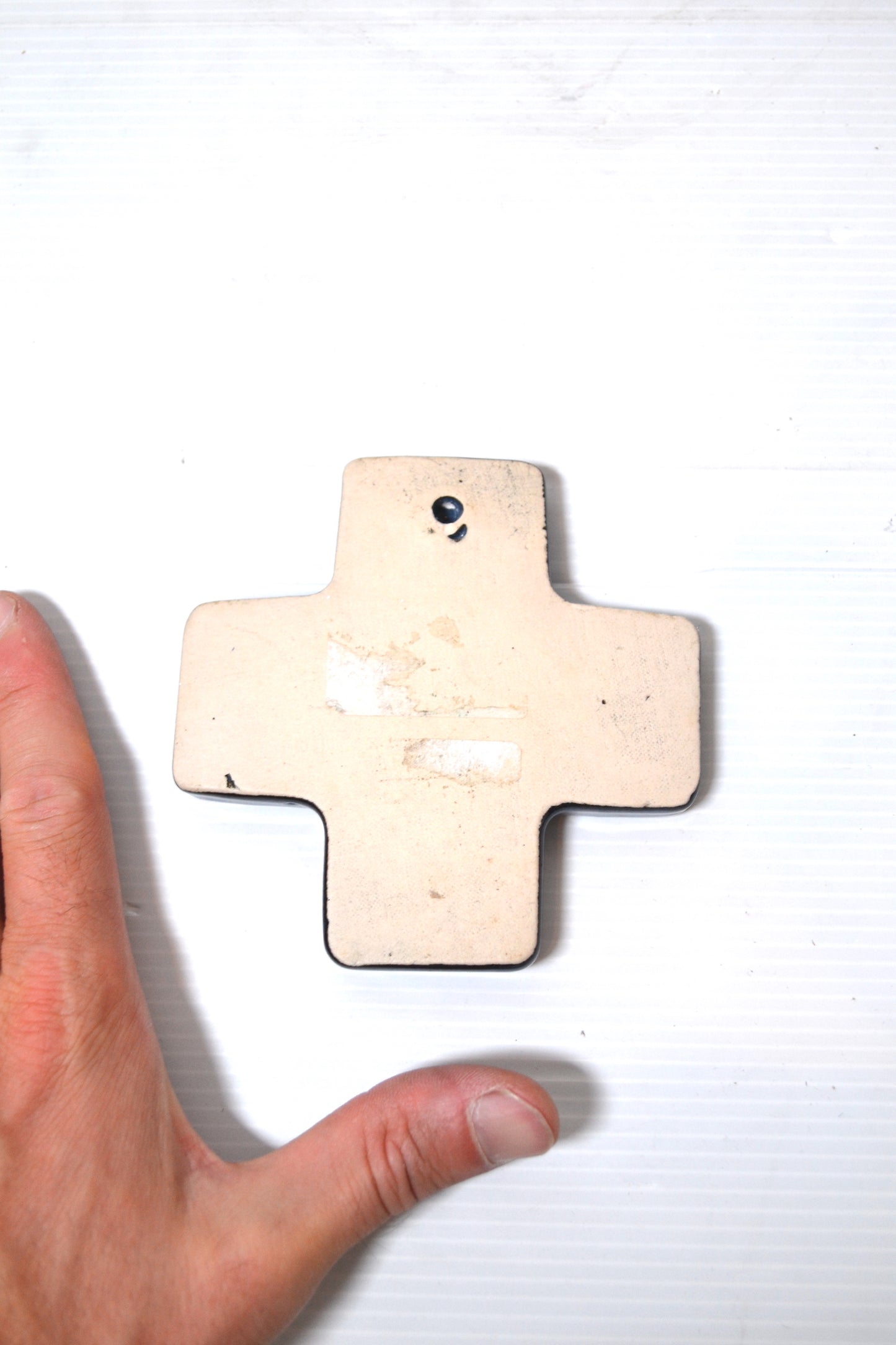 Croix en céramique